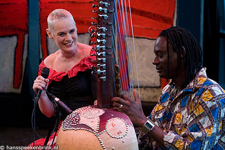 Zou Diarra met Greetje Bijma